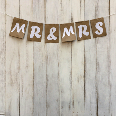 Modern Wedding: Mr & Mrs